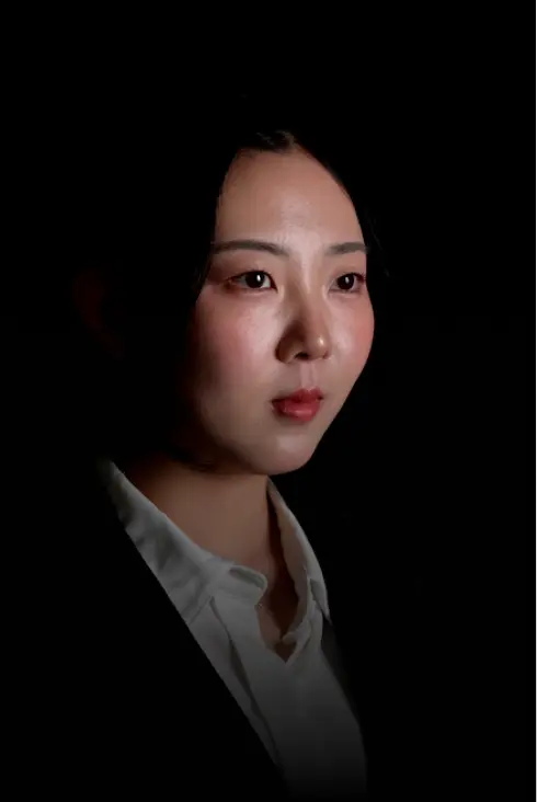 キム ナヒョン (KIM NAHYEON)