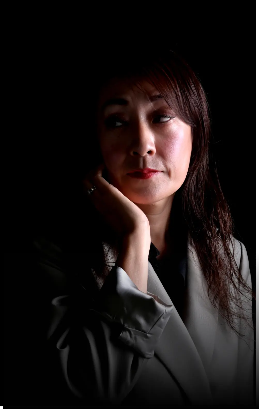 中里 愛弓美 (AYUMI NAKAZATO)