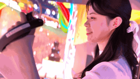 体験型XRイベント『VketReal 2025 Winter』没入型XRアトラクション「パラリアルステージ」の様子