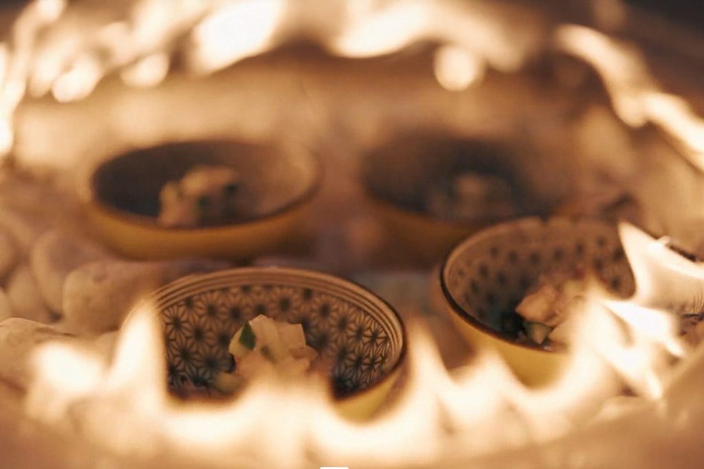 札幌料亭エルムガーデン特別企画「雪灯りのレストラン」の様子