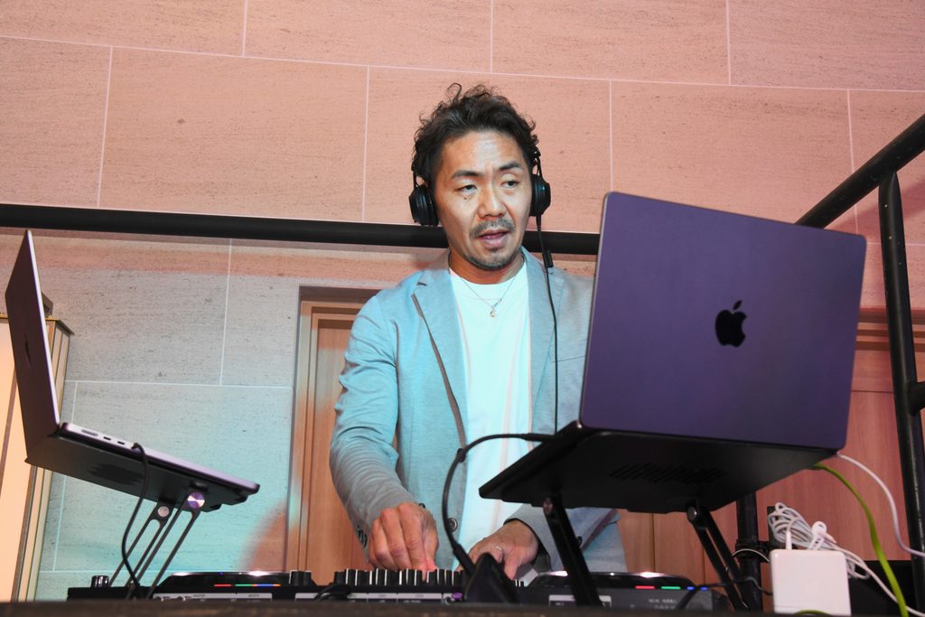 DJ KAnaME